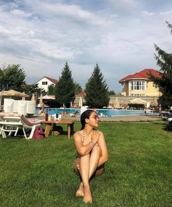 Встреча со мной — это настоящий праздник страсти и удовольствия! 🎉
Я предлагаю широкий спектр услуг, от классического массажа до глубокого орального удовольствия. Также я могу стать твоей компаньонкой на мероприятиях или провести тебе незабываемое время в постели. Возможности безграничны – ограничений нет! 💫
Фото настоящие и проверенные – всегда в лучшем свете, чтобы ты мог полностью оценить мою красоту. Отзывы моих уважаемых клиентов не оставят тебя равнодушным. Со мной каждая встреча – это уникальный опыт, который захочется повторить снова и снова. 💋
Я живу в Москве и всегда готова встретиться с ухоженным и щедрым джентльменом в Москве. Не упускай возможность испытать настоящий экстаз в моих объятиях! Обещаю, тебе понравится каждая минута проведенная со мной. Жду тебя, мой озорной игрок! 😉 Елизавета
